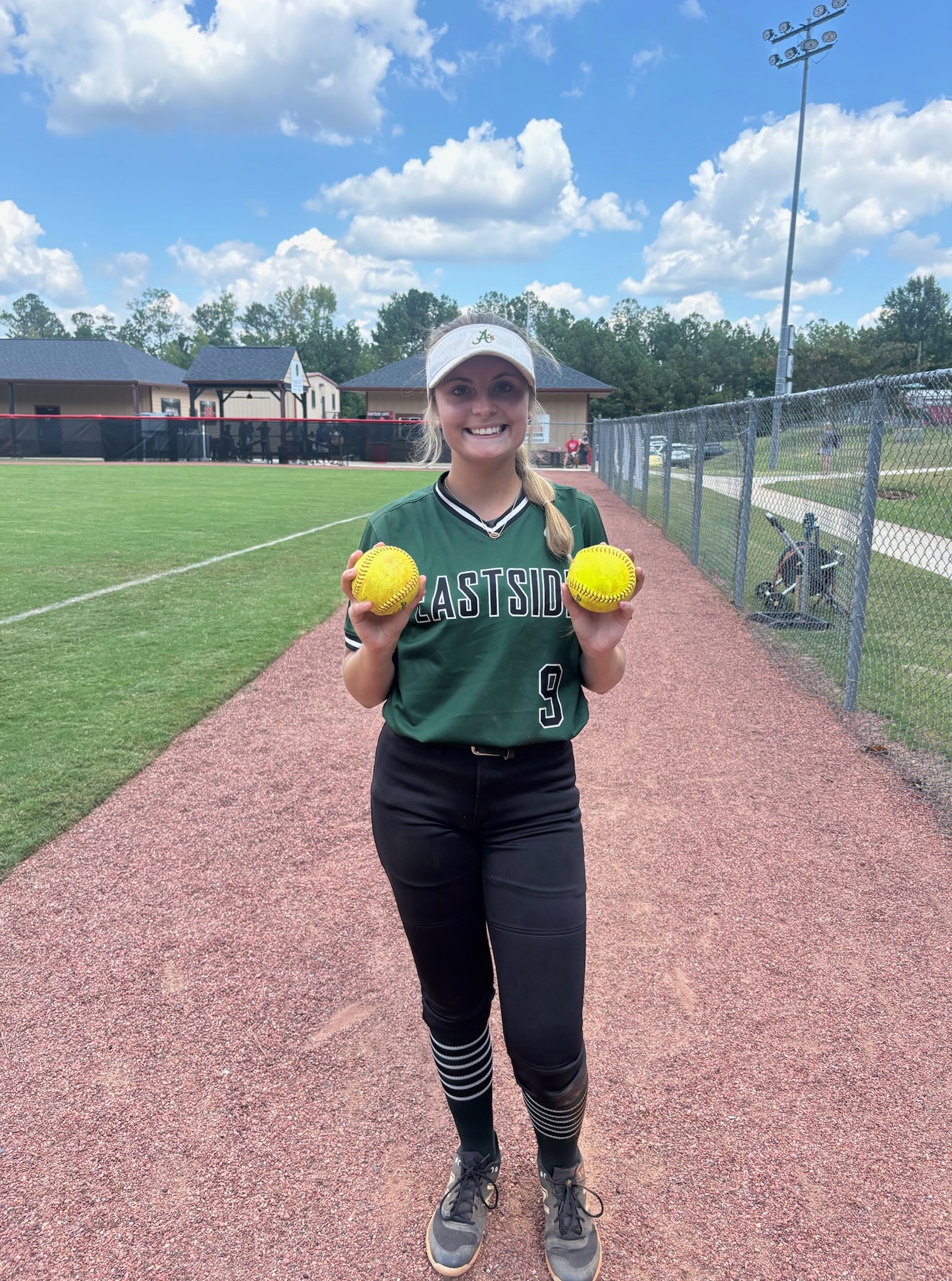 Check out the photos and videos of the softball recruiting profile Eva Davis
